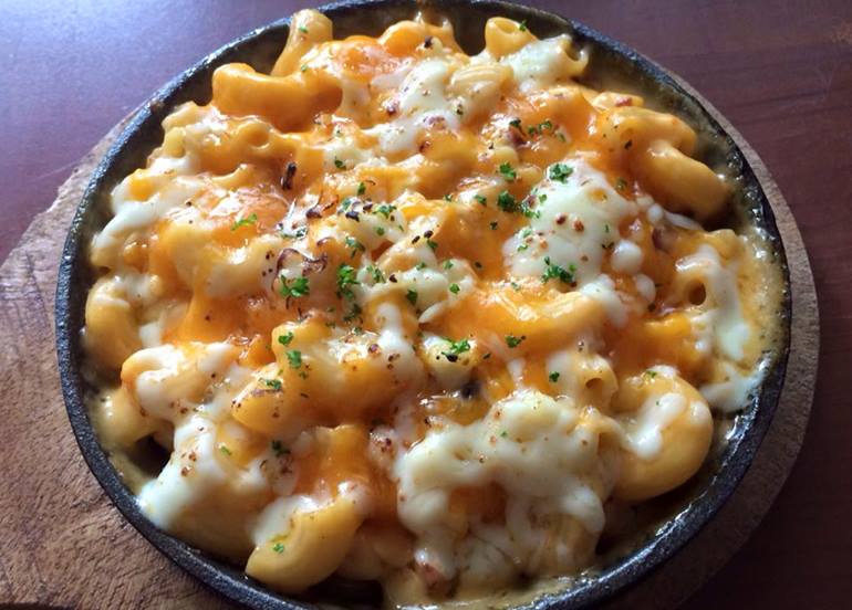miguel-and-maria-mac-and-cheese