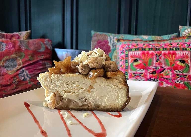 Apple Crumble Cheesecake from Cafe Voi La