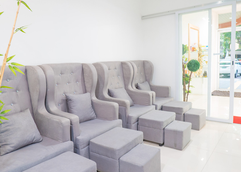 Meraki Beauty Station Interior and lounge chairs