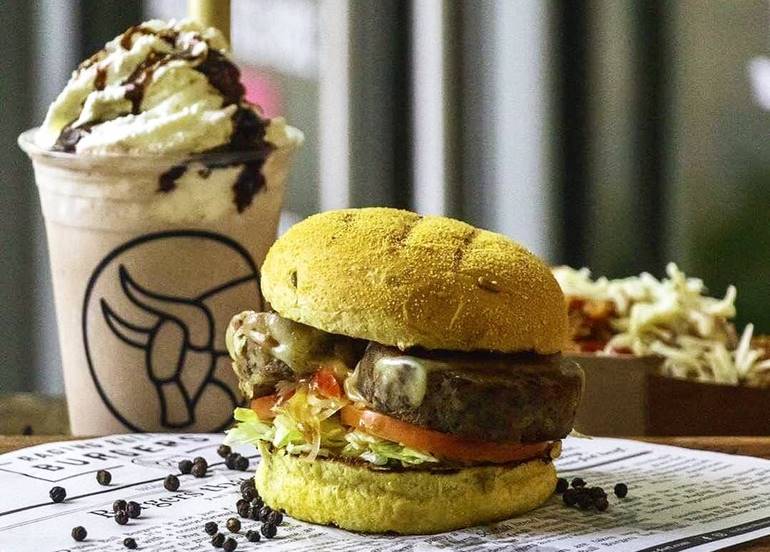 burger-with-milkshake