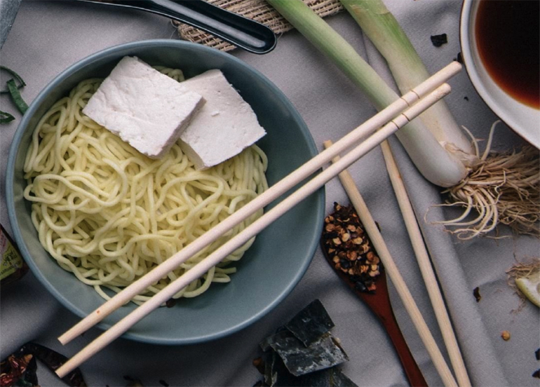 Ganso-Shabuway Ramen noodles topped with Tofu