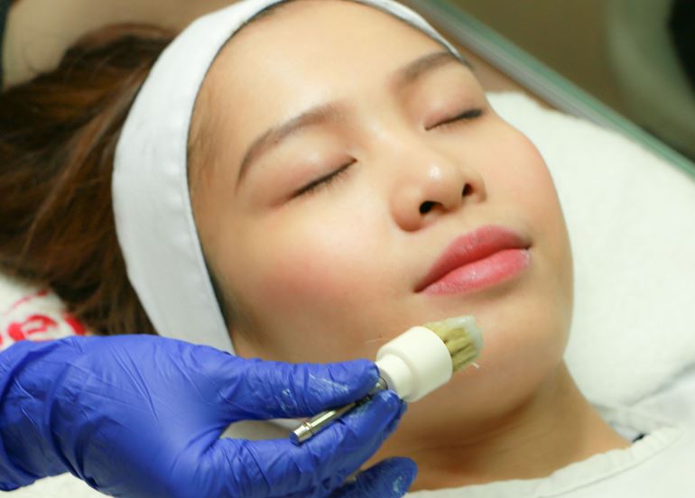 dermclinic-facial-brush