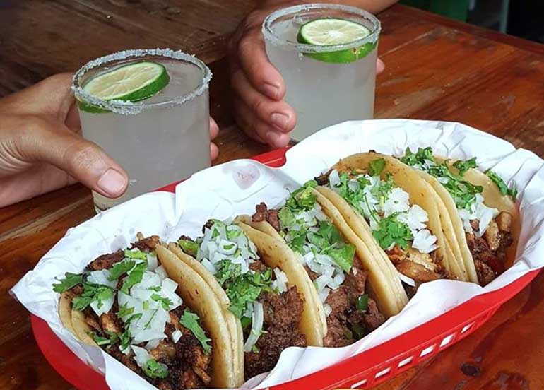 Tacos and Mojito from El Chupacabra