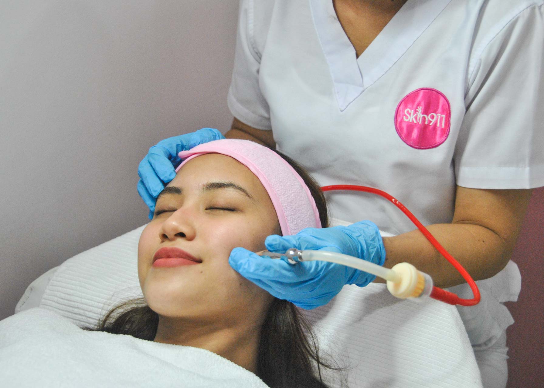 Facial with Acne Laser at Skin 911