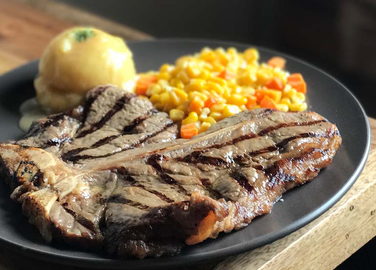steak-with-mashed-potato-and-corn-and-carrots