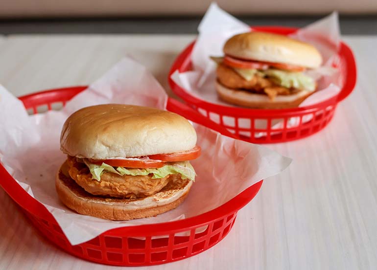 wendy's-chicken-burgers