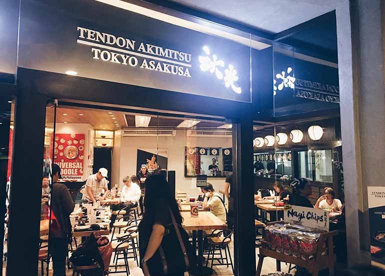 Facade and DIning Area of Tendon Akimitsu