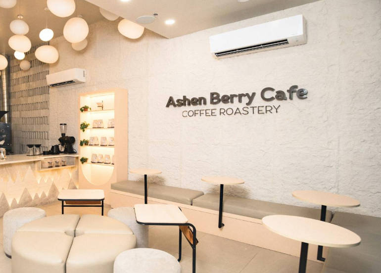 makati cafes ashen berry