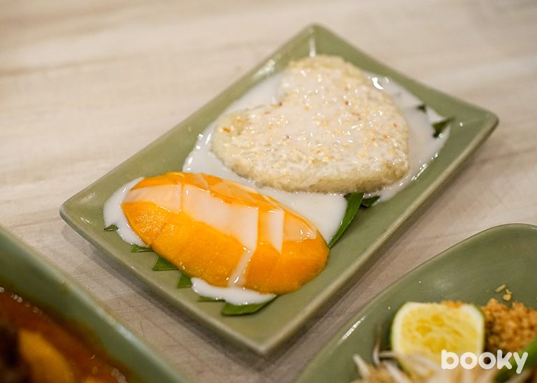 soi thai mango sticky rice booky