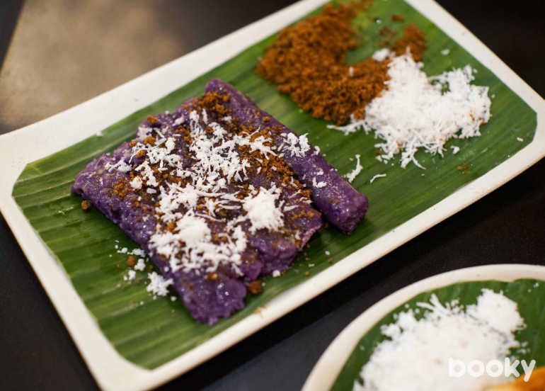 mangan puto bumbong