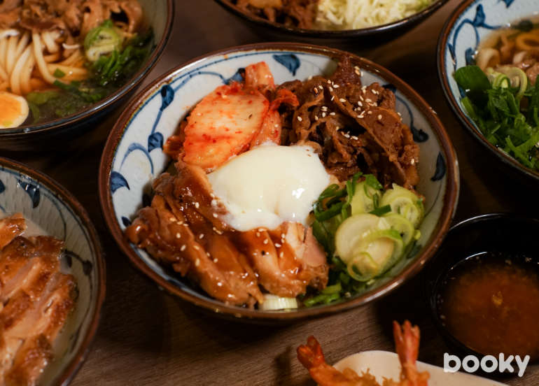 tsurumaru udon X tempura teriyaki chicken & beef yakiniku