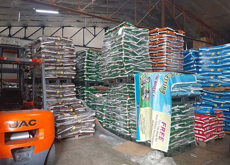 pet-food-warehouse