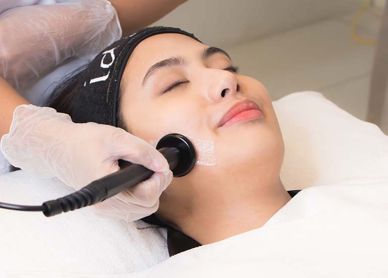 rejuvenating-facial