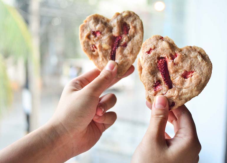 Nothing Says ‘I Love You’ More Than These Heart-Shaped Cookies With Baguio Strawberries