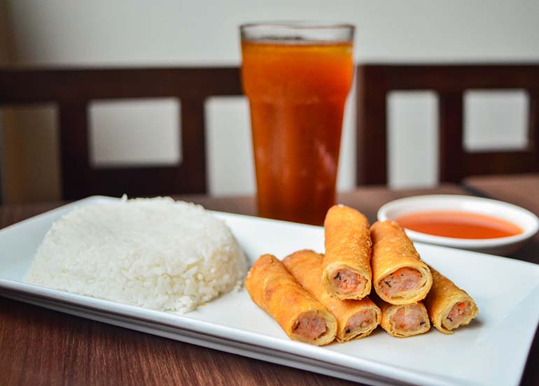 lumpia-with-rice-and-iced-tea