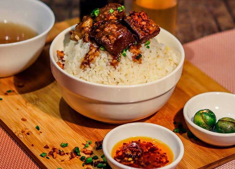 Pares Toppings with  Rice from Pares Retiro