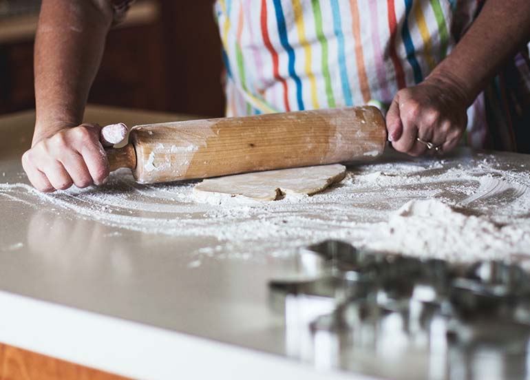 rolling-pin-dough