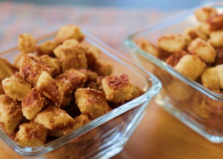 caramel bread popcorn