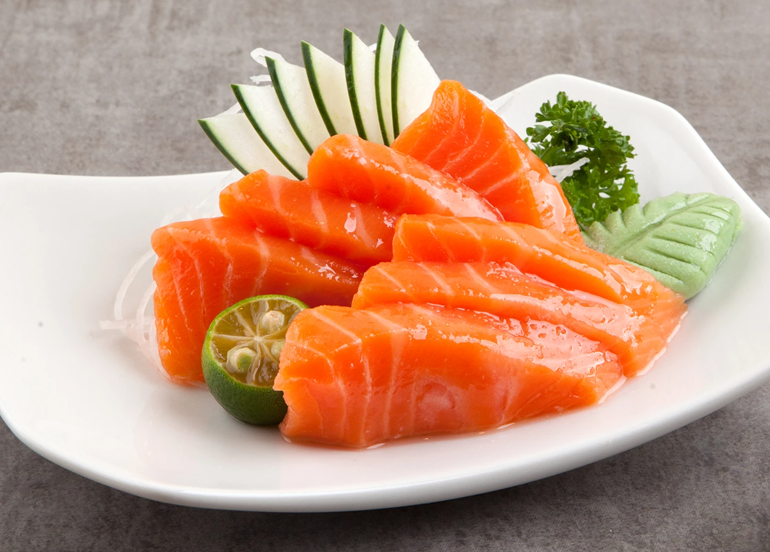 kimono ken, salmon sashimi