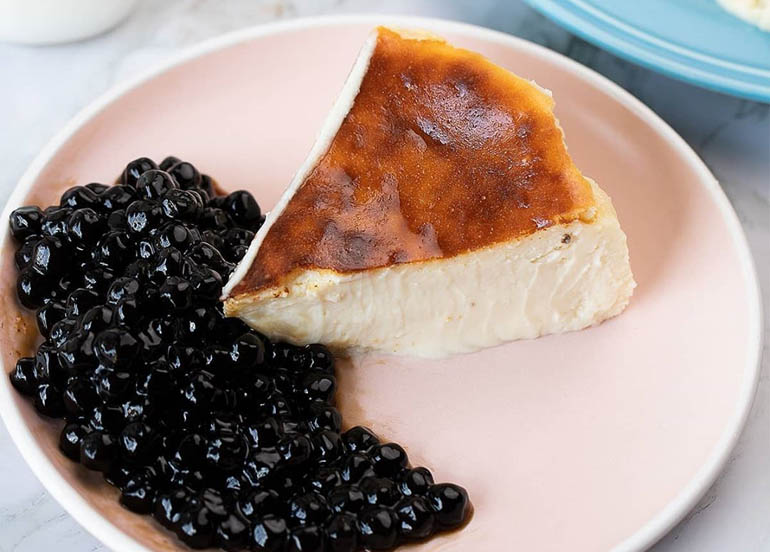 Basque burnt cheesecake, boba, El quezo
