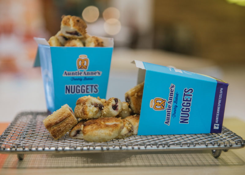 Auntie Anne's Blueberry Nuggets
