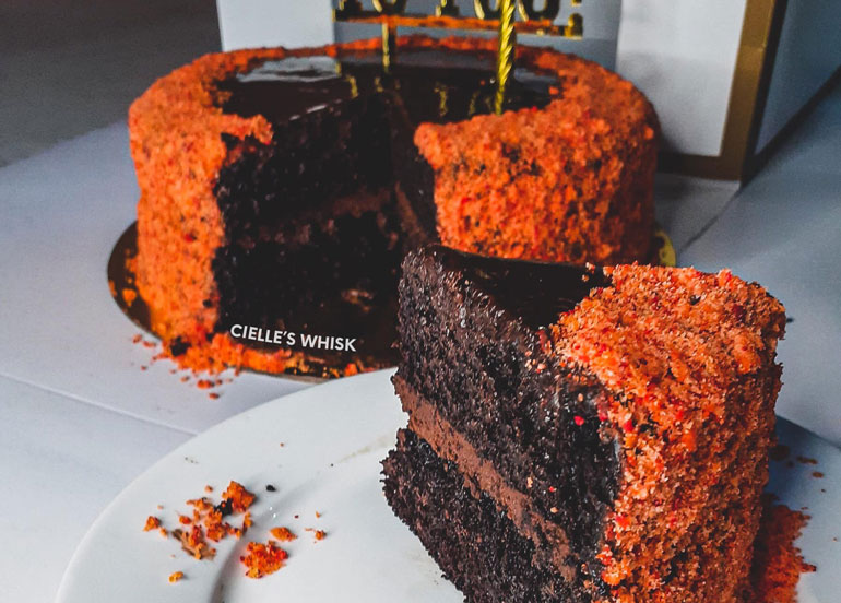 cielles-whisk-chocobutternut-overload-cake