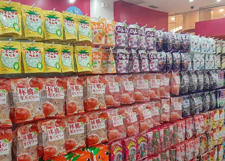 candies, daiso japan food hub