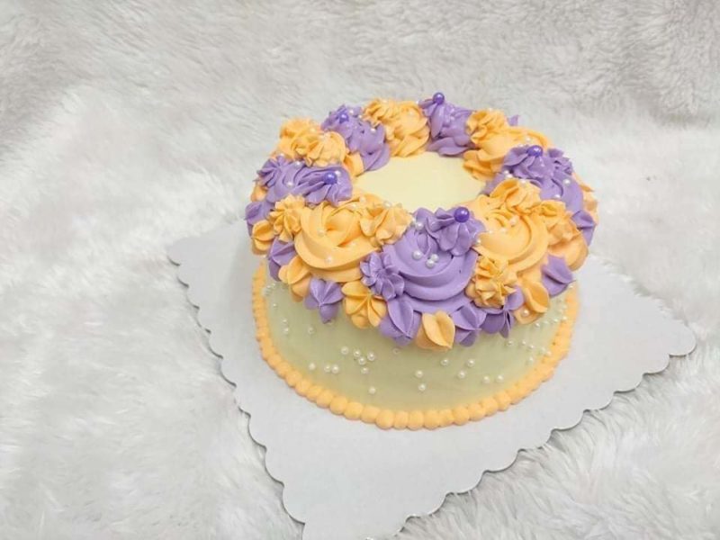 Ketoghenick Delights Floral Cake