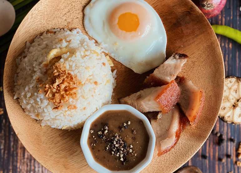 Aling Banang's Lechonsilog