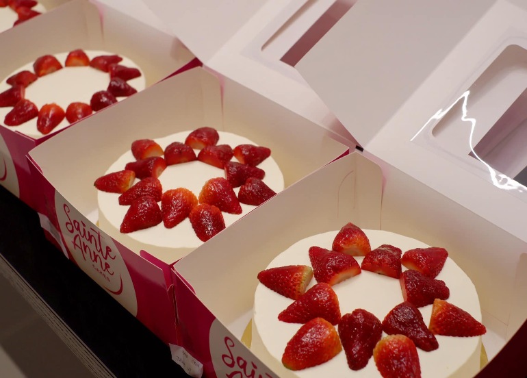 sainte anne cakes manila strawberry shortcake packaged