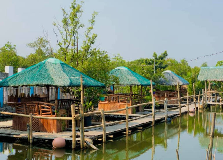 Mangrove's View Adventure & Seafoods Restaurant