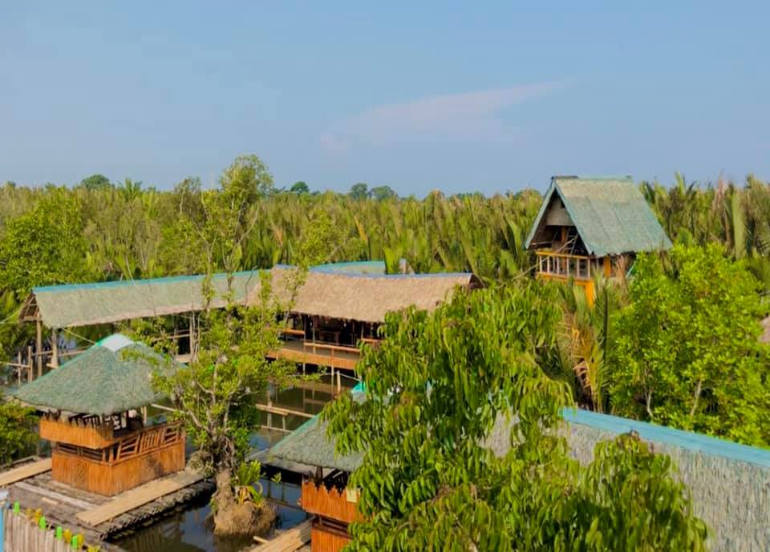 Mangrove's View Adventure & Seafoods Restaurant