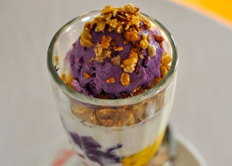 milky-way-cafe-halo-halo