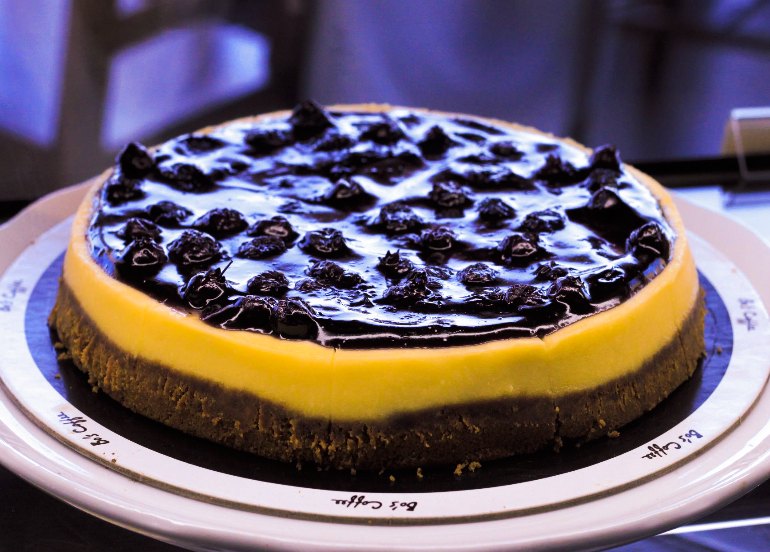 bo's coffee blueberry cheesecake