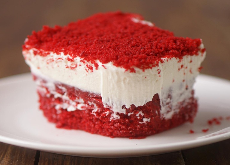 clara dolce red velvet cake
