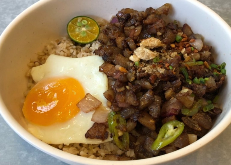 recovery food sisig silog