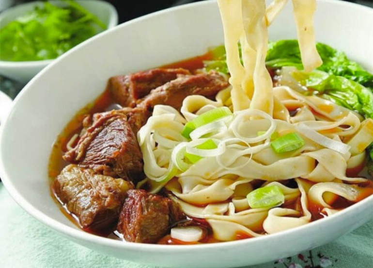 lugang cafe noodles