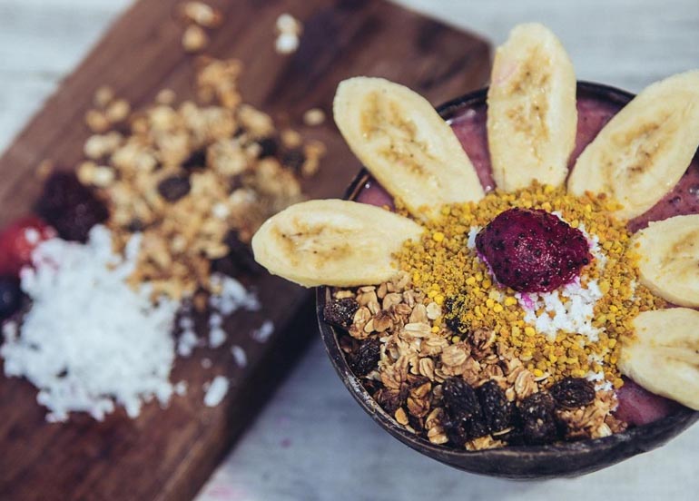 shaka cafe bgc, smoothie bowl