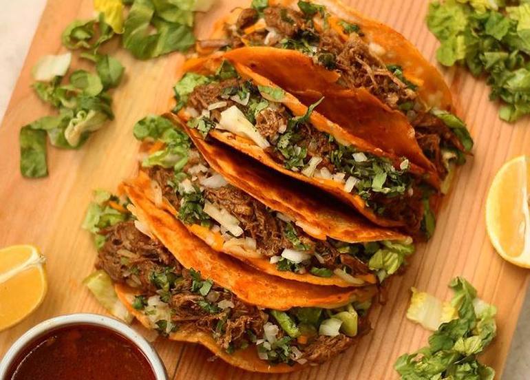 House of Birria Birria Tacos 