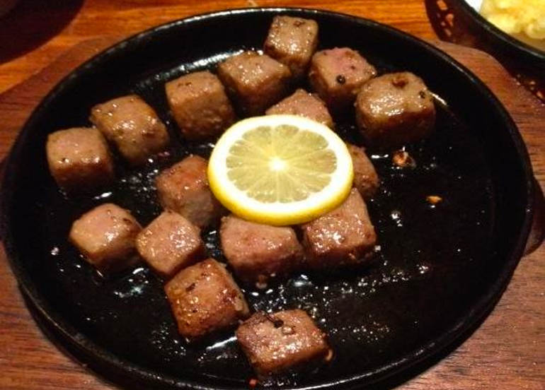 seryna wagyu cubes