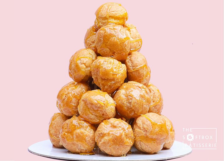 The Softbox Patisserie Croquembouche