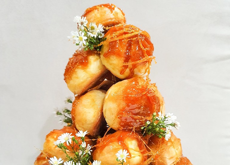 Puff by Aira Croquembouche
