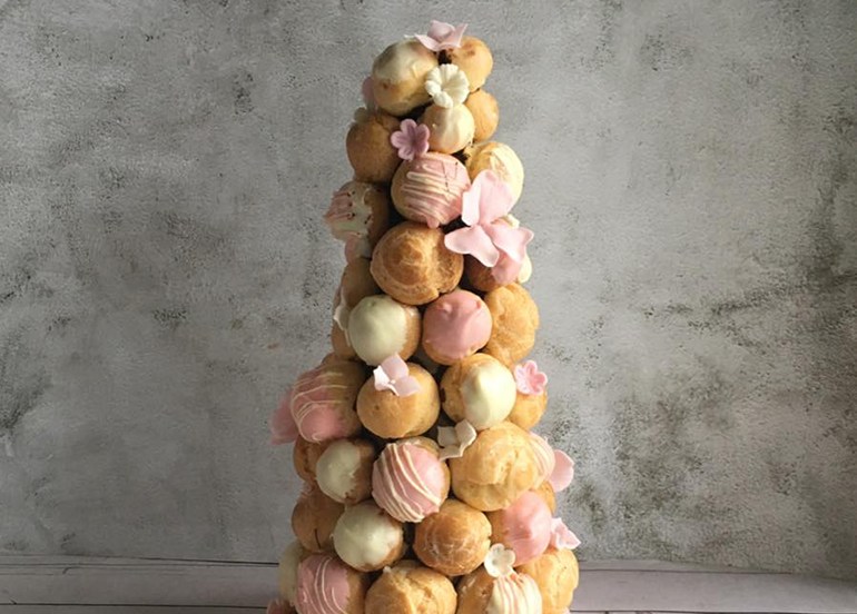 Jamie's Designer Cakes Croquembouche