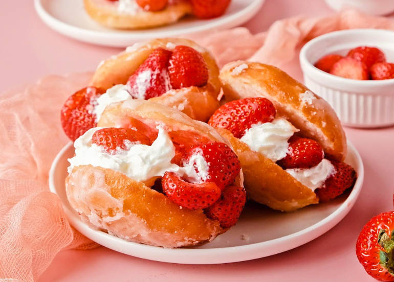 berry donuts