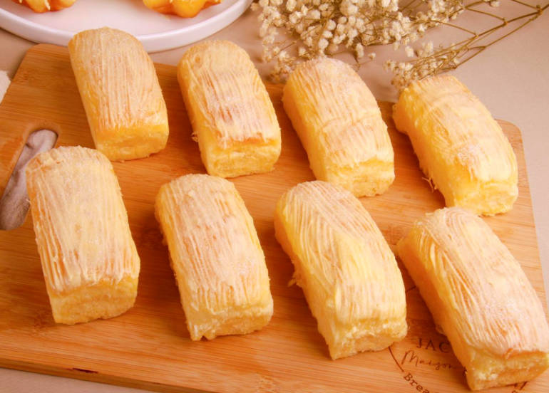 Jacques Maison Bakery cheese rolls