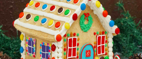 Your Holiday Guide to Christmas Cookies and Gingerbread Houses