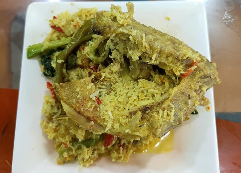 june-nairah halal food chicken piaparan