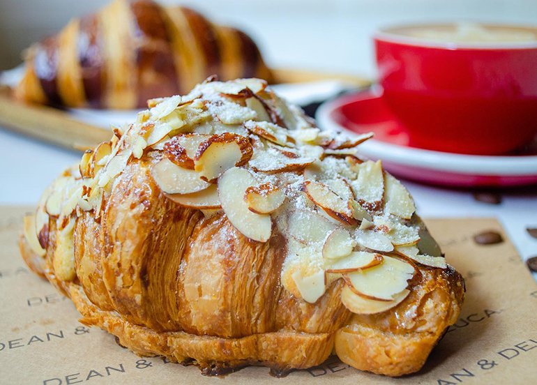 dean and deluca cafe almond croissant