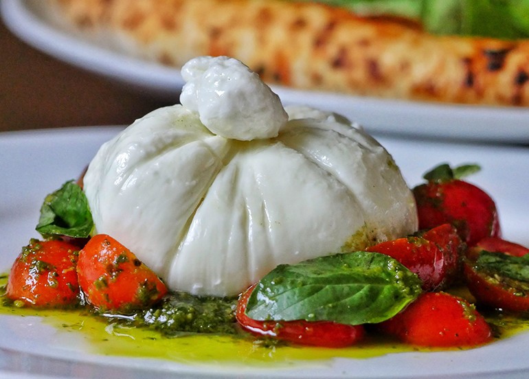 gino's brick oven pizza burrata caprese