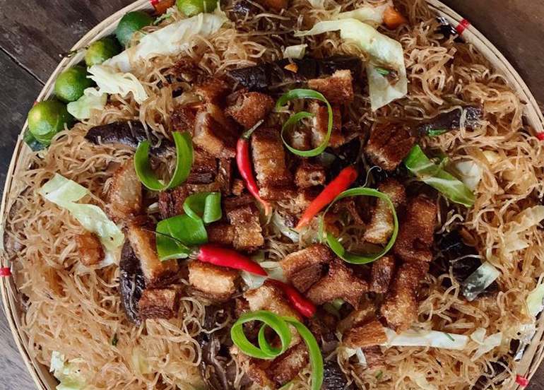 marikinavegan pancit bihon bilao